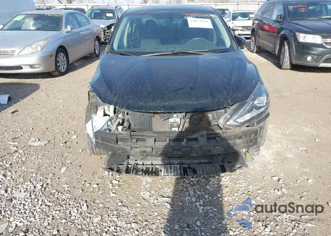 2018 Nissan Sentra Sr z USA, uszkodzony, nr VIN 3N1AB7AP0JY233714